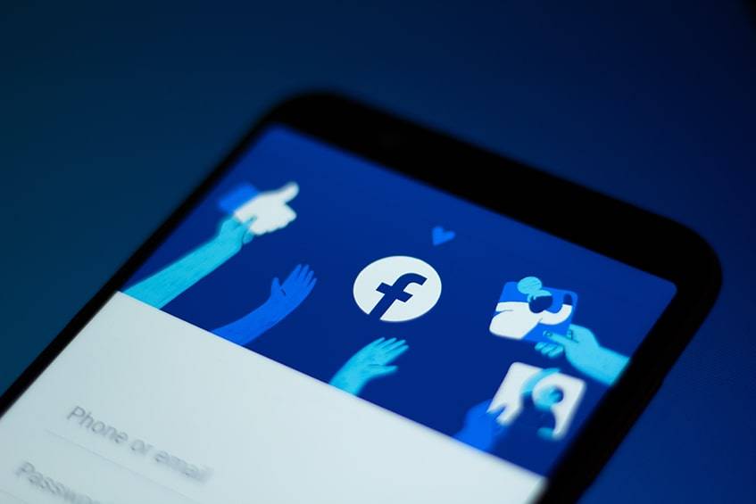 Share Facebook Posts to Instagram on Mobile